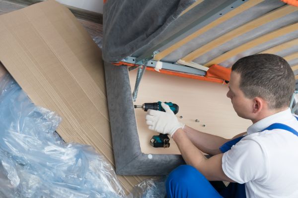 Couch Assembly in South Jordan